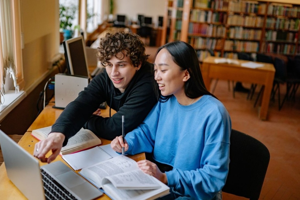 APS Là Gì? Những Điều Cần Biết Trước Khi Nộp Hồ Sơ Du Học Đức